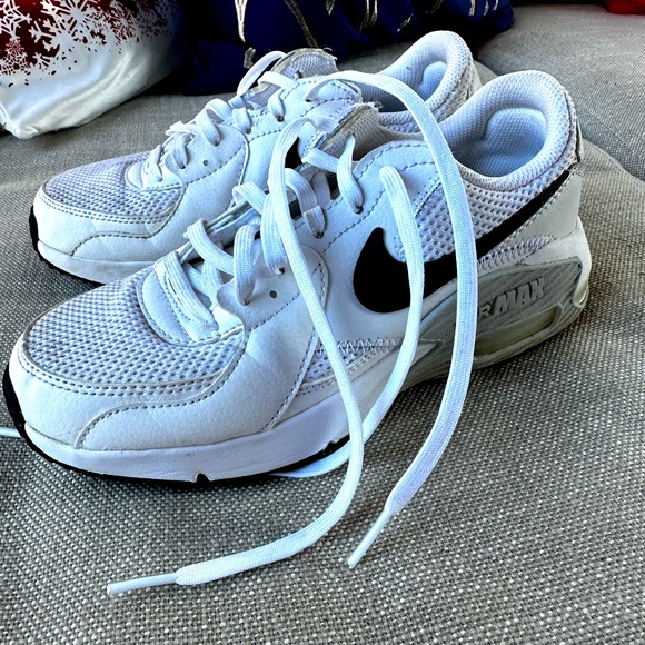 Nike air max 270 sneakers✨ - Picture 2 of 2